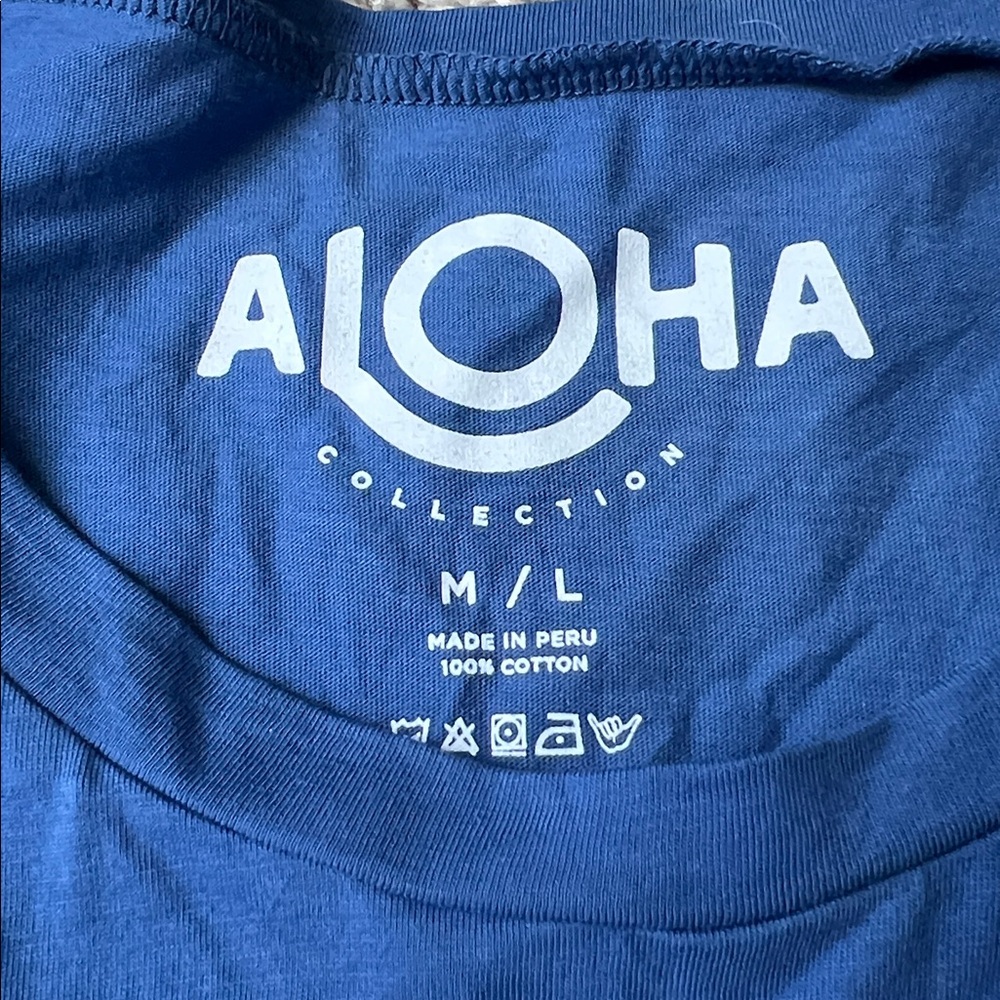 Aloha Collection tshirt - Picture 3 of 5